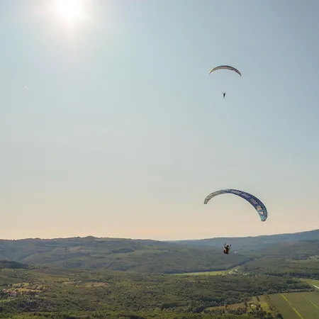 Βίλα Over The Hilltop By Interhome *