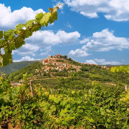 Over The Hilltop By Interhome *