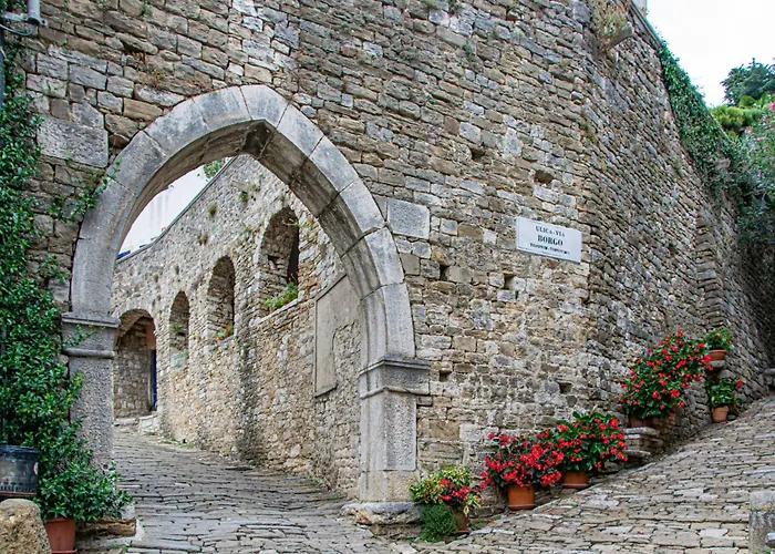 Over The Hilltop By Interhome Villa Bencani