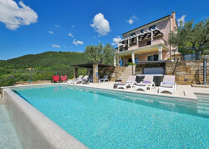 Over The Hilltop By Interhome *