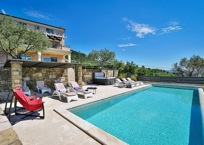 Over The Hilltop By Interhome * Bencani